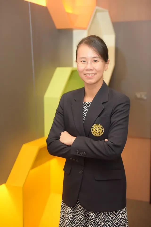 ผศ.ดร.อุษา สัมมาพันธ์